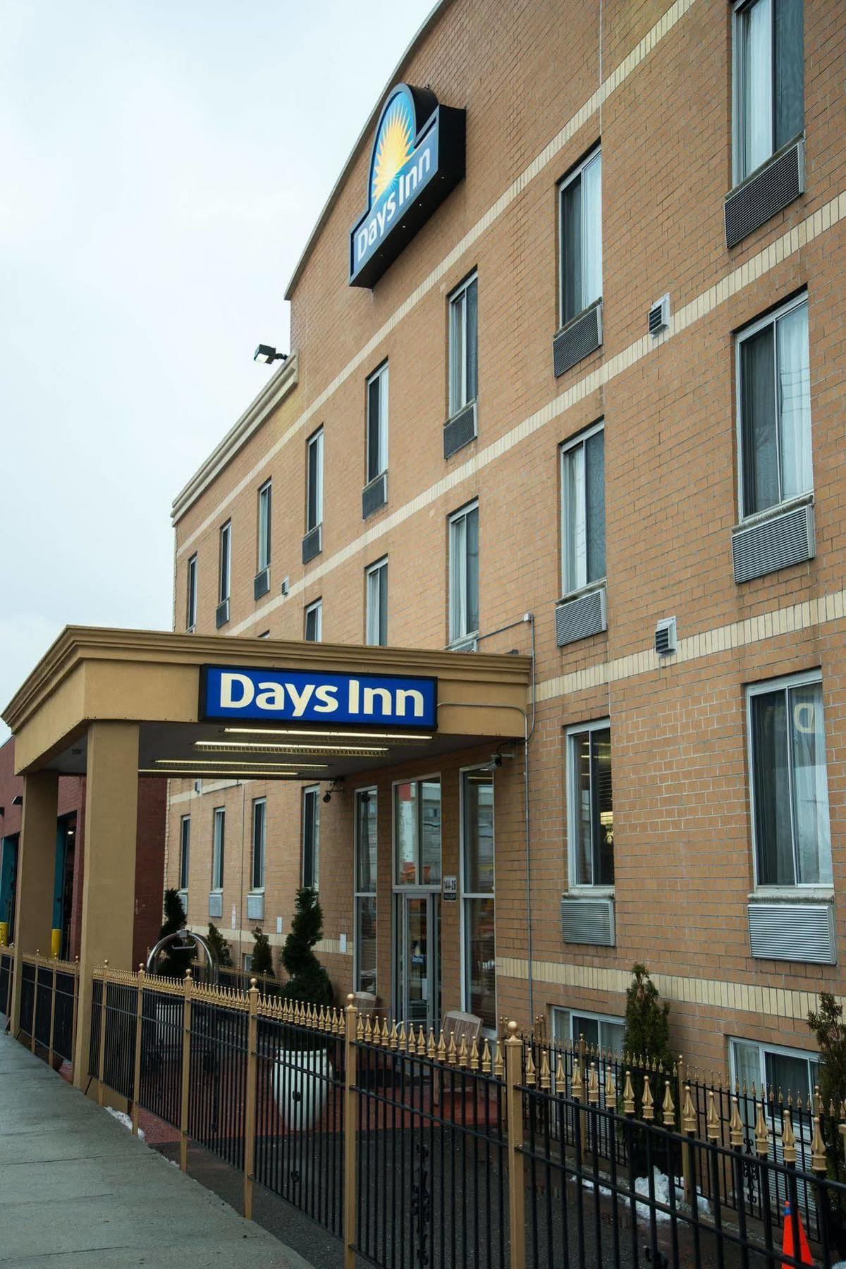 Days Inn By Wyndham Jamaica / Jfk Airport New York Ngoại thất bức ảnh